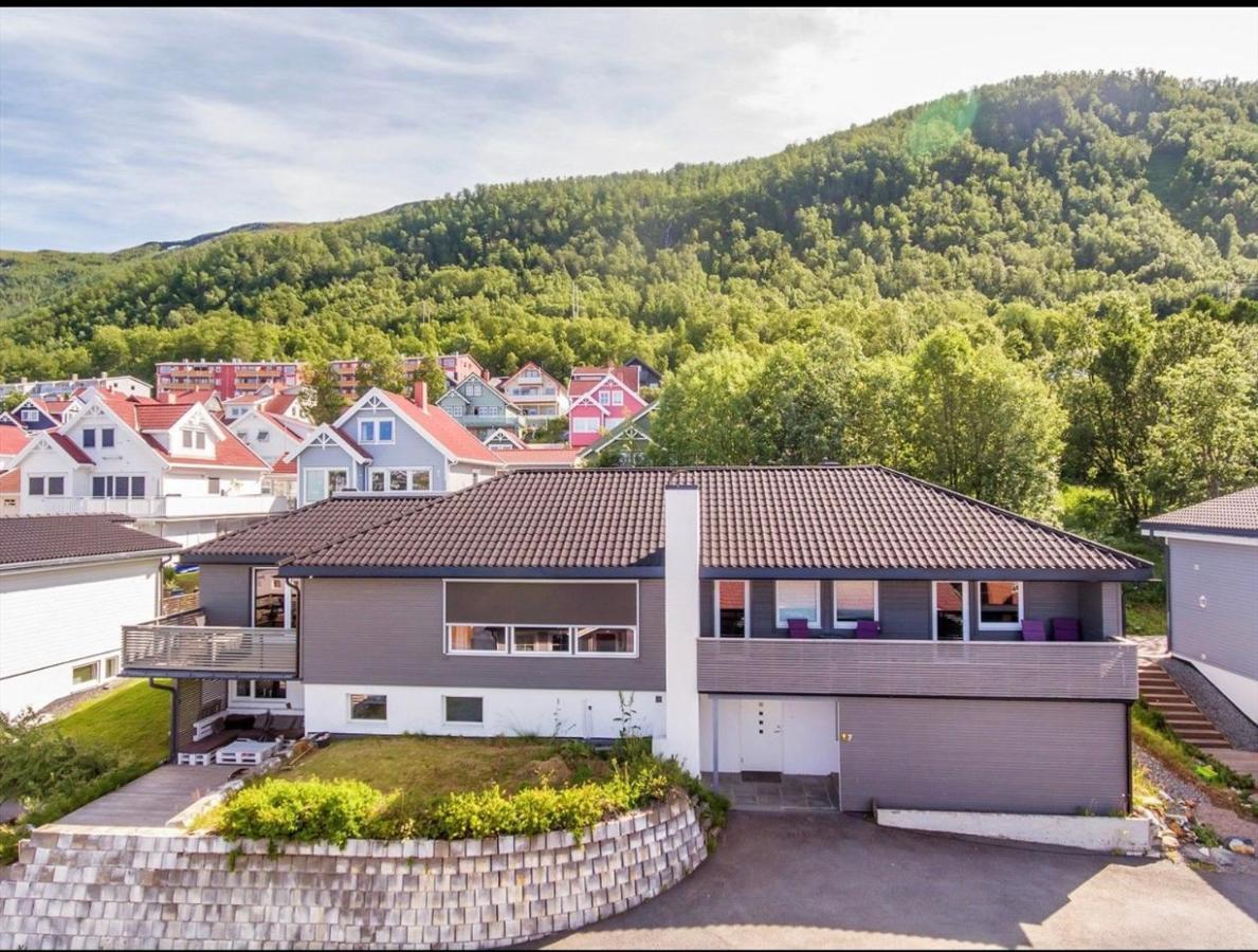 Bramy Apartments The Home Tromsø Esterno foto